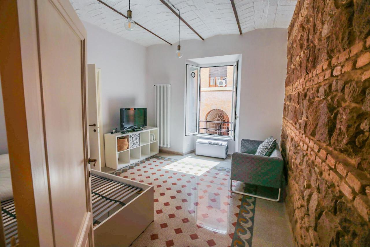 Cairoli Boutique Apartment Rome Bagian luar foto