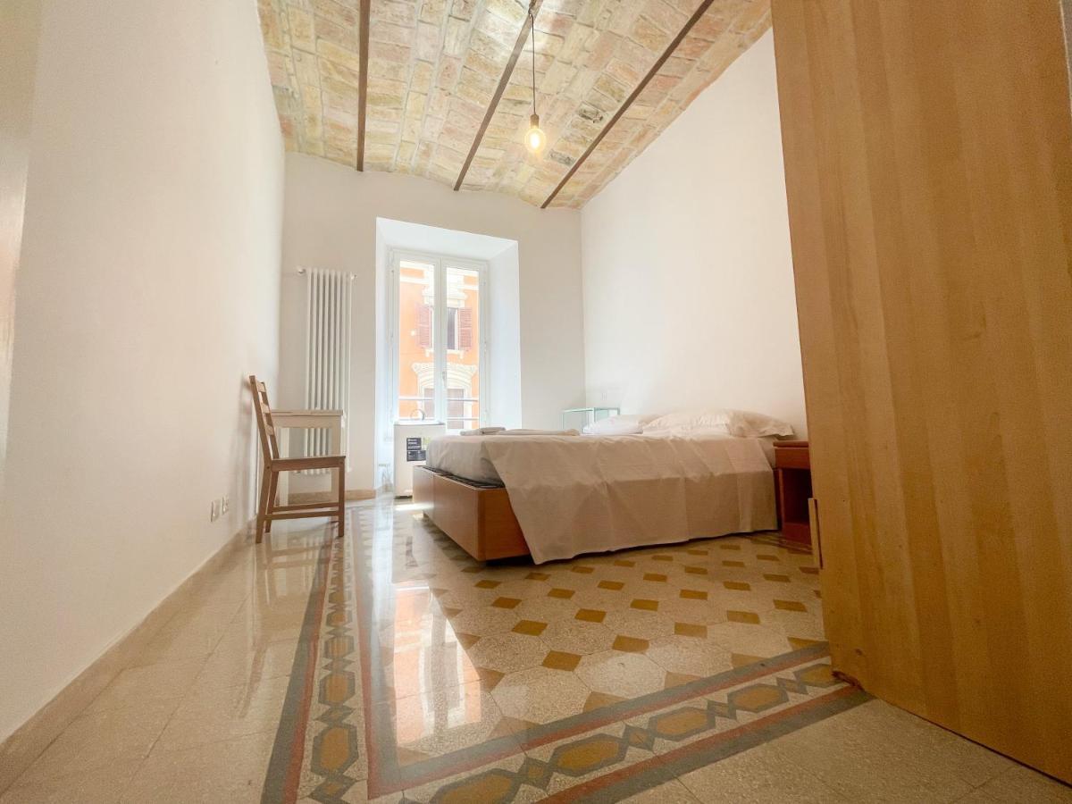 Cairoli Boutique Apartment Rome Bagian luar foto